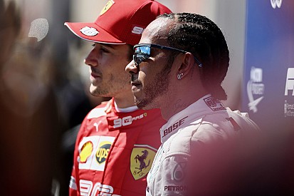 Hamilton Schumacher és Senna példáját követi a munkában