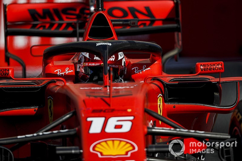 Ferrari z dwoma samochodami na testach F1