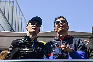 Leclerc szerint Albon és Russell is nagyon magas szintet képvisel