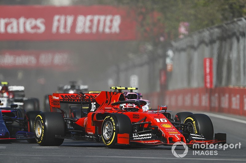 Leclerc: "La Mercedes è molto forte, ma la situazione della Ferrari non è catastrofica"