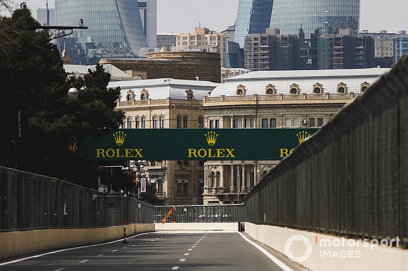Cancelados los libres 1 en Bakú tras un problema con una alcantarilla