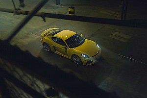 Porsche dévoile les 718 Spyder et 718 Cayman GT4 !