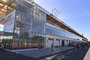Circuit Gilles Villeneuve tijdelijk drive-in vaccinatiecentrum