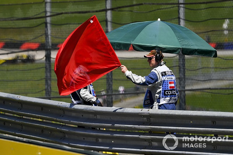 F2, Spa: tremendo incidente all'Eau Rouge, annullata Gara 1