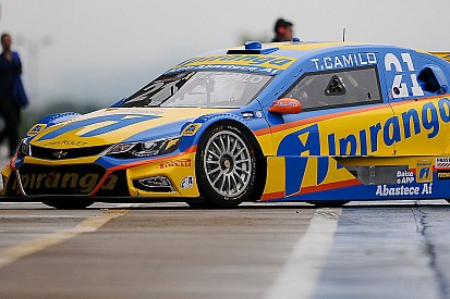 Thiago Camilo brilha e conquista terceira pole seguida na Stock Car