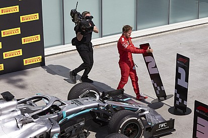 Kész, Vettel nem bírta tovább: belefért?
