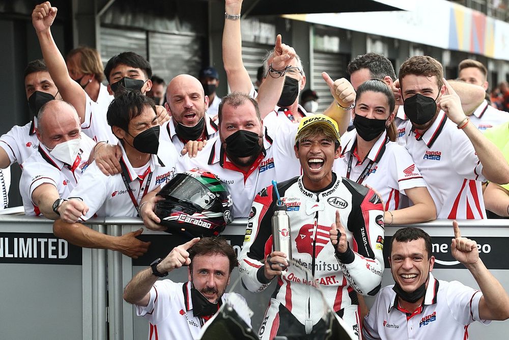 ソムキアット・チャントラ、タイ人初の世界グランプリ優勝「支えてくれた全ての人に感謝。誇りに思う」
