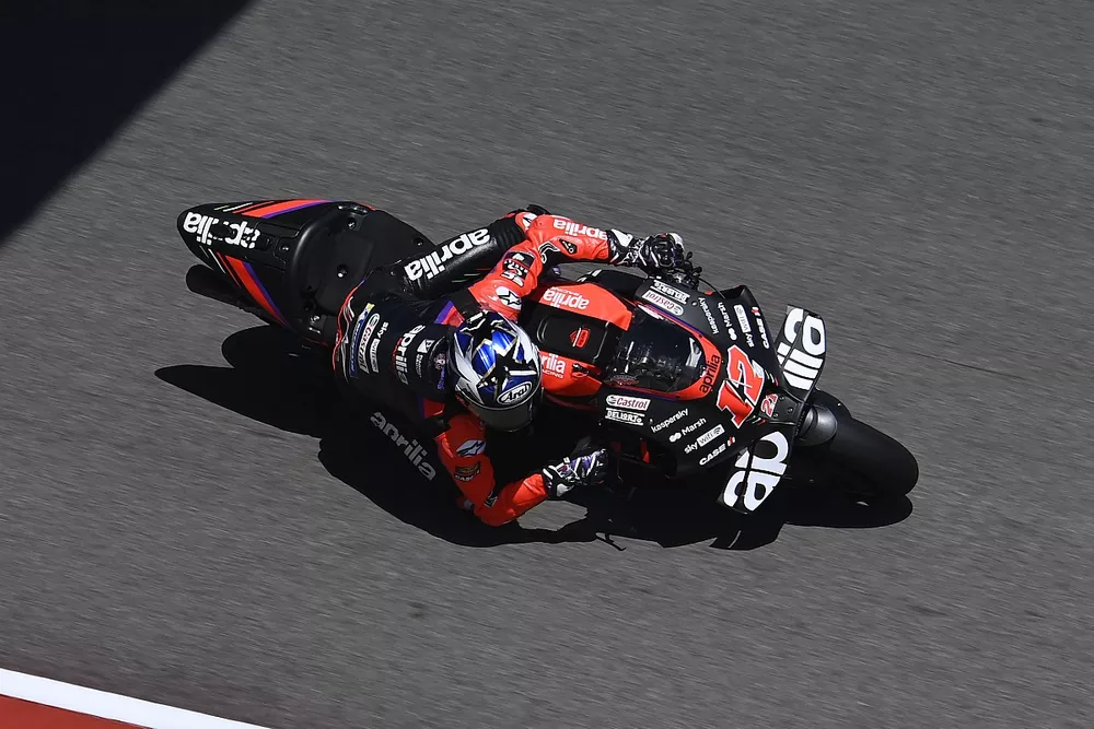 Maverick Vi&ntilde;ales, Aprilia Racing Team