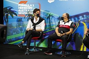 La amistad de Vasseur con Wolff no influirá en Ferrari F1