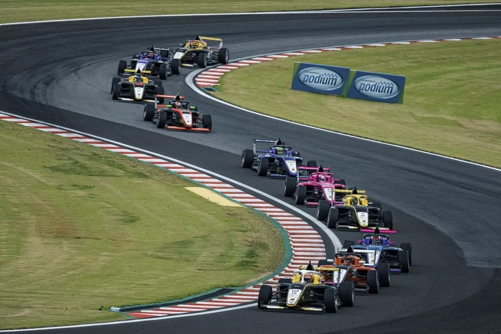 F4 Brasil