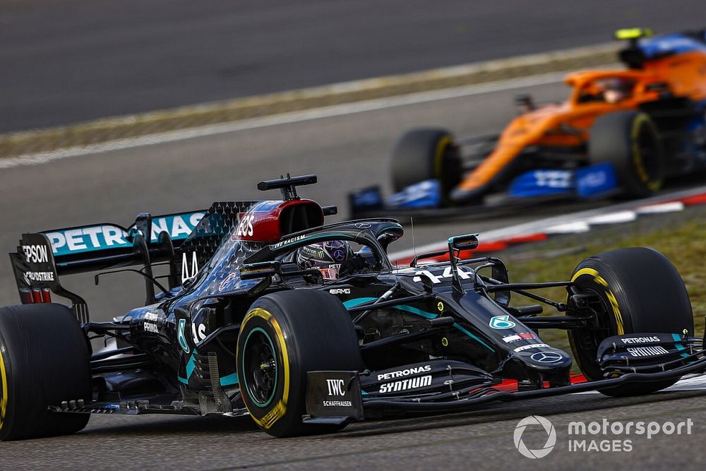 Lewis Hamilton, Mercedes F1 W11, Lando Norris, McLaren MCL35