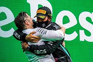 Hamilton: "Não há garantia" de que estarei no grid no próximo ano