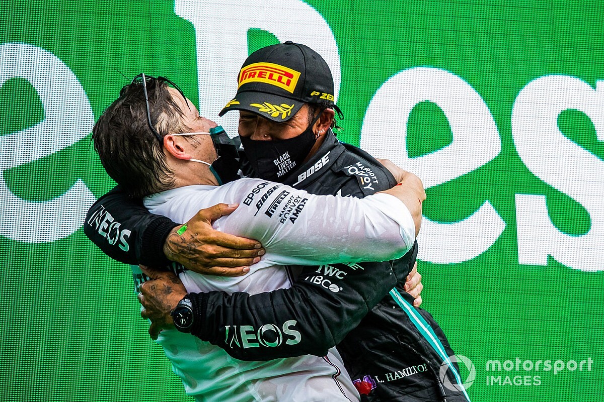 Hamilton: "Não há garantia" de que estarei no grid no próximo ano