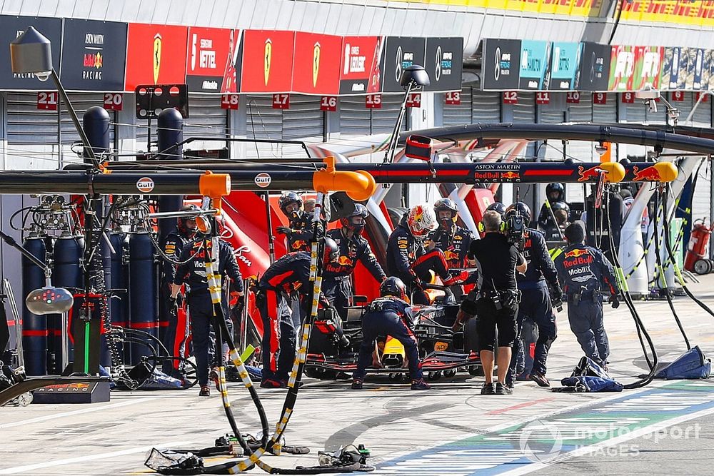 Verstappen valt uit met motorprobleem: “Hele weekend was klote”