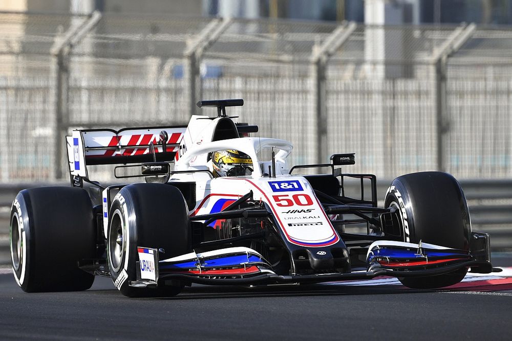 Shwartzman zet Haas bovenaan op laatste F1-testdag van 2021