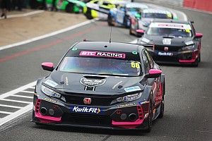 Ex-McLaren customer chief Buxton becomes BTC team boss in BTCC