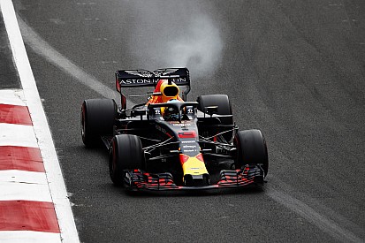 Horner espera que Ricciardo escape de la "nube oscura" que lo persigue