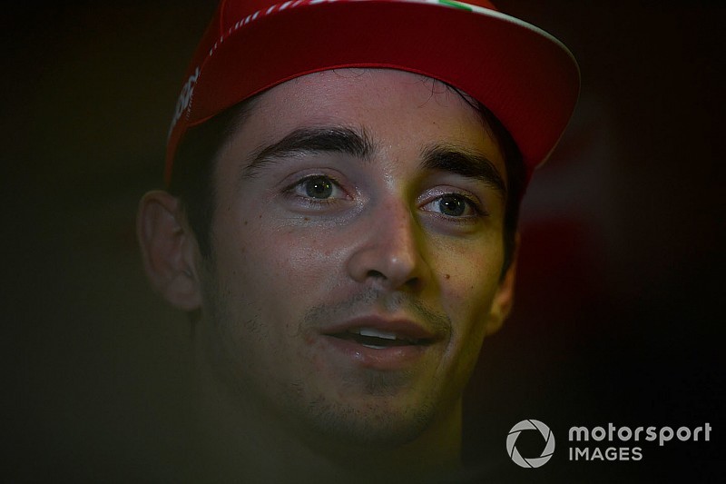 Ericsson espera que Leclerc “chute alguns traseiros” na Ferrari