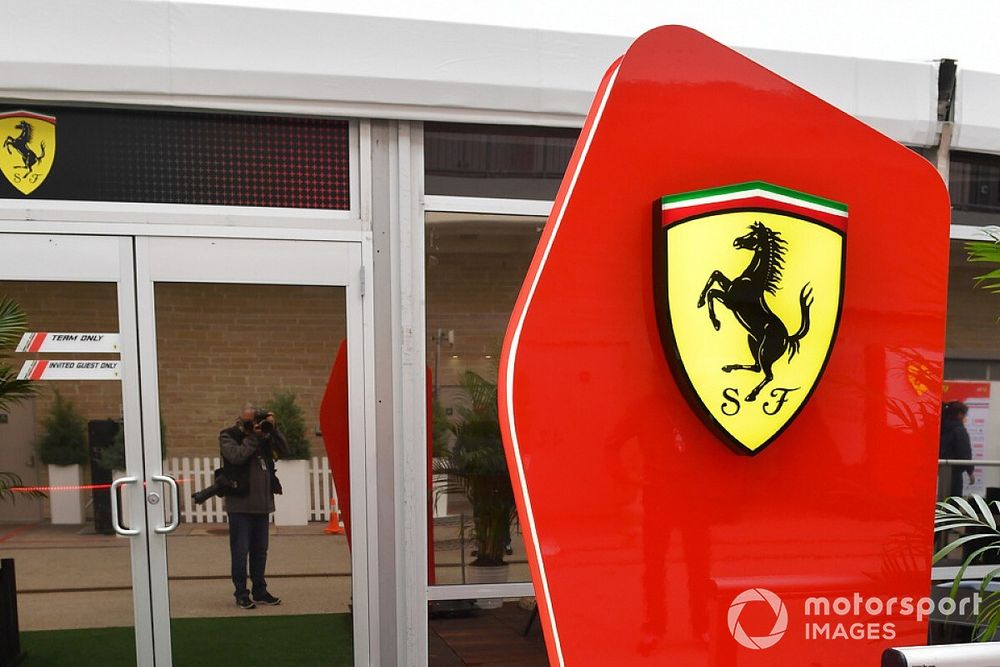 A Ferrari is megérkezett a Hungaroringre