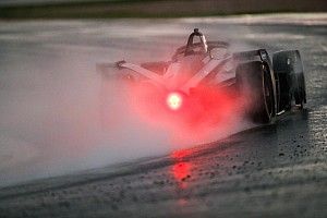 A Nissan versenyzőülést kínál Alonsónak a Formula E-ben