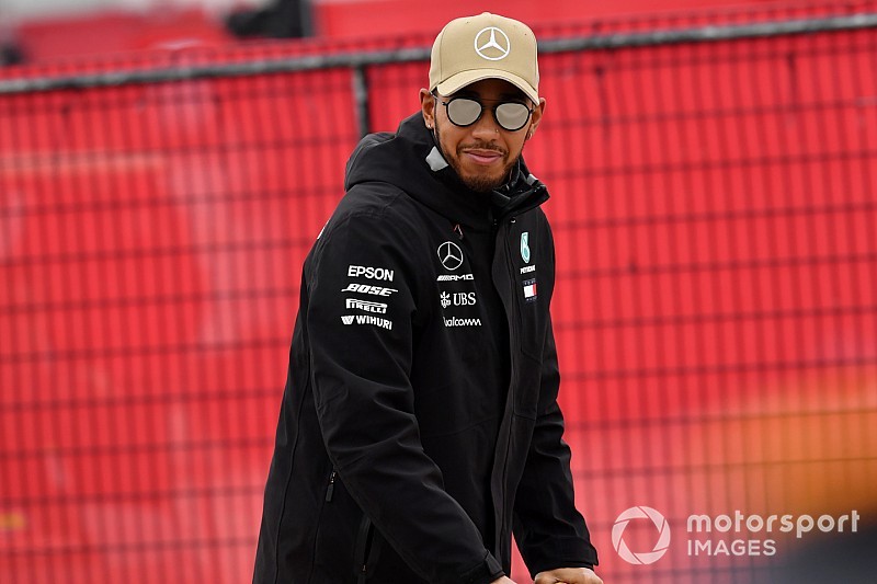 Hamilton: "Az édesapámnak négy munkája volt egyszerre..."