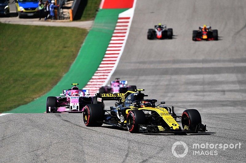 Renault rivals frustrated by Sainz penalty