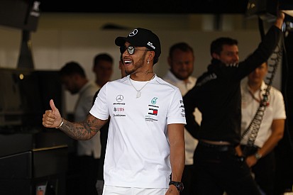 Hamilton: „Vettel a nagydíjgyőzelemért megy, én a világbajnoki címért…”