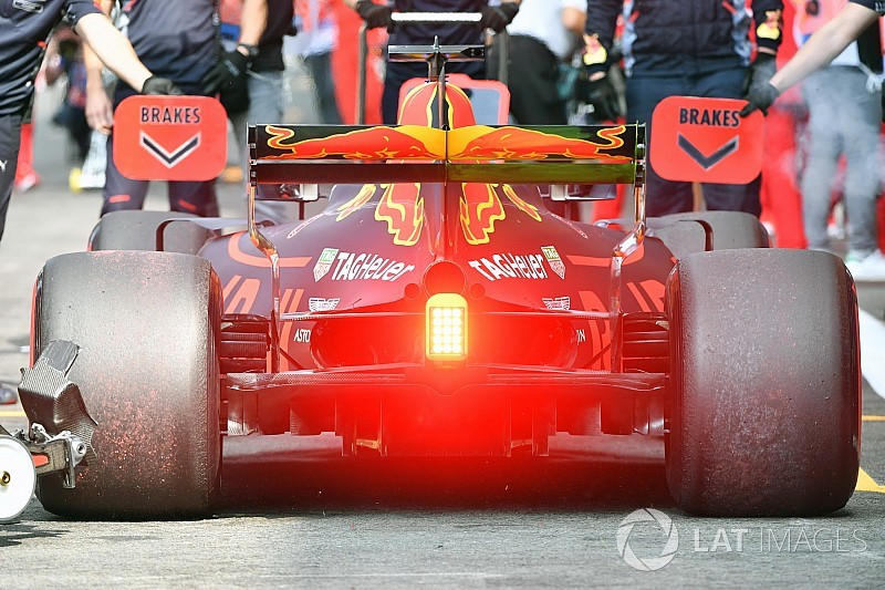 Pirelli investigating unprecedented tyre phenomenon