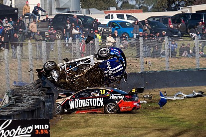 Sandown 500: Massive crash stops first qualifying race