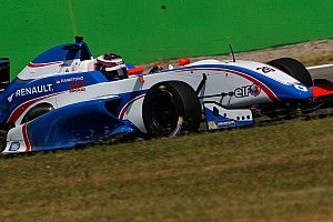 LIVE: Perjuangan Presley Martono di FR2.0 NEC Monza