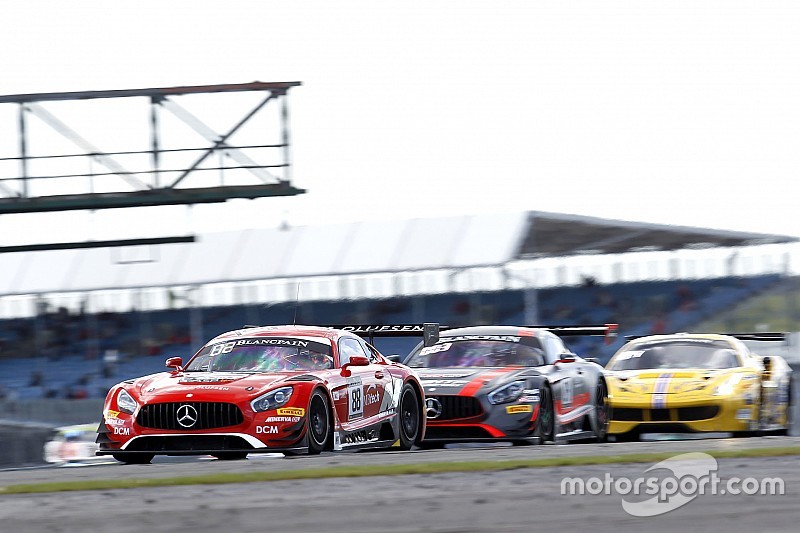 Clampdown leads to 17 penalties in Blancpain Silverstone race
