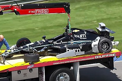 Megvan az Indy 500 első komolyabb autótörése