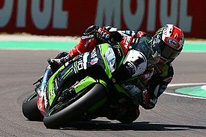 WorldSBK Inggris: Meski terjatuh, Rea pimpin FP1