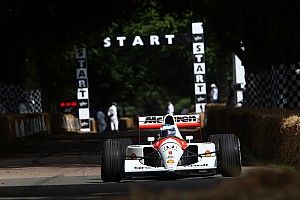 Nyck de Vries rijdt met oude McLaren van Senna: “Onbeschrijflijk”