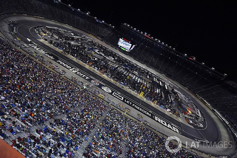 NASCAR Scanner Sounds: Best in-car audio from Bristol night race