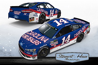 Clint Bowyer hará homenaje a Mark Martin con diseño retro