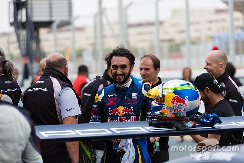 عبد العزيز الفيصل يحرز المركز الثاني في السباق الأول من تحدي بورشه جي تي 3 الشرق الأوسط في دبي