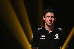 Esteban Ocon auf der Pole-Position für Platz bei Force India