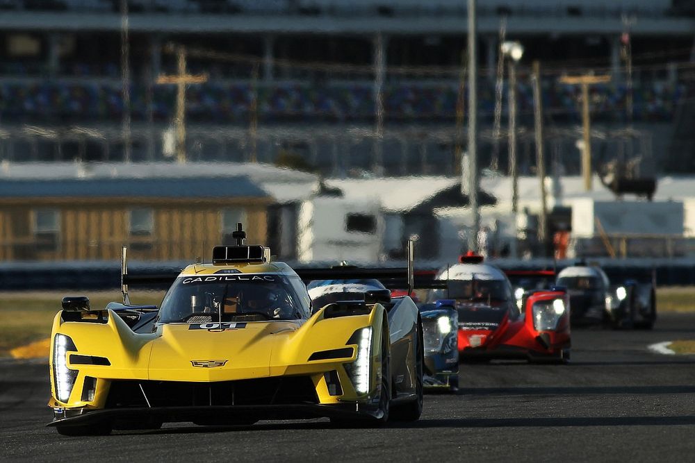 #01 Cadillac Racing Cadillac V-LMDh: Sebastien Bourdais, Renger van der Zande, Scott Dixon