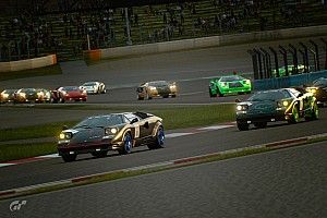 Highlights: Flitsende Lamborghini's op de Fuji Speedway