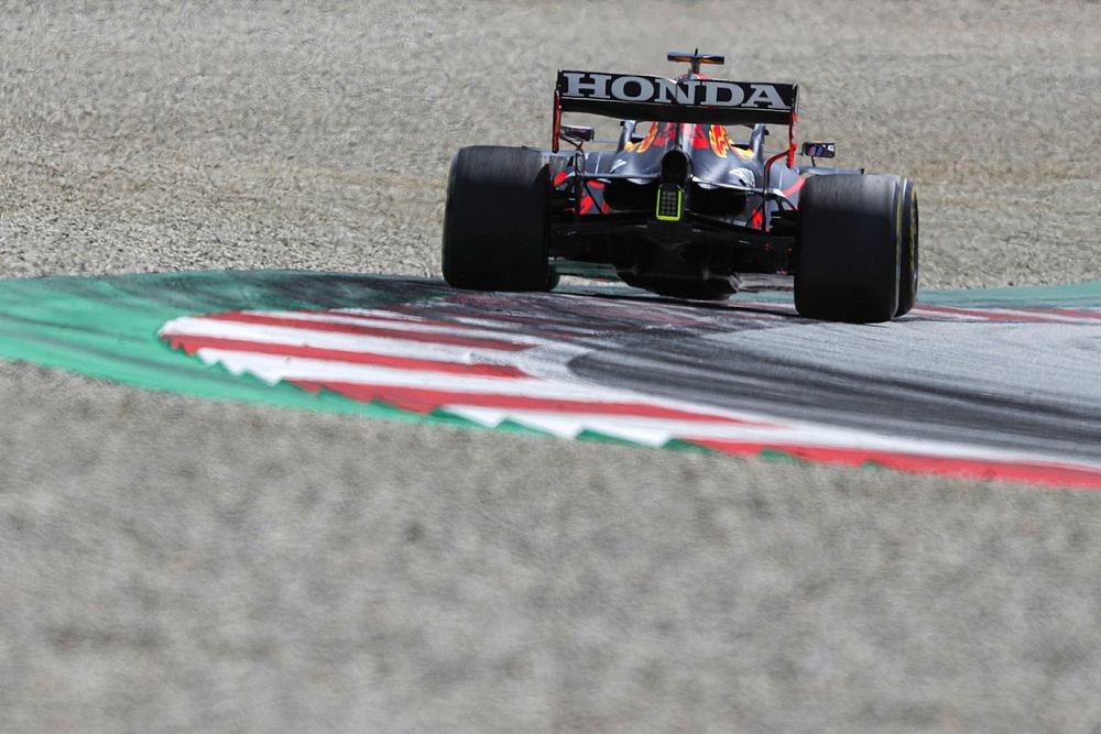 Megtalálta az F1 a tökéletes megoldást a pályahatárok betartására?