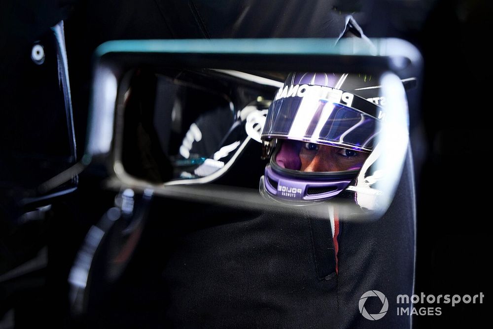 Hamilton ve Bottas "zorlu bir yarış" bekliyor
