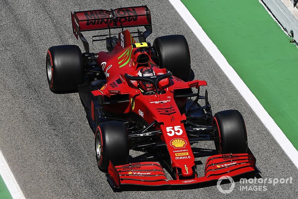 Carlos Sainz Jr., Ferrari SF21