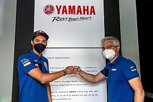 Razgatlıoglu aplaza su salto a MotoGP: renueva dos años con Yamaha en SBK