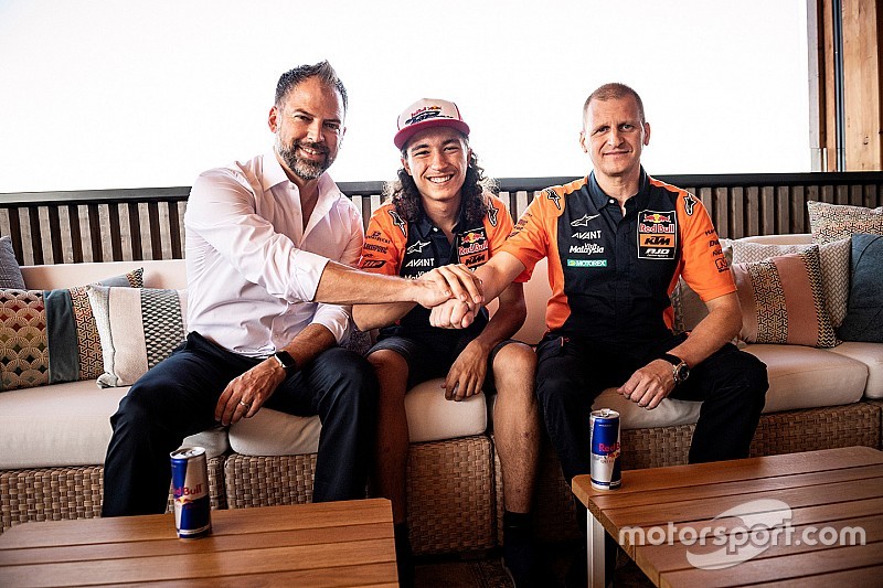 Resmi: Can Öncü 2019'da Moto3'te yarışacak!