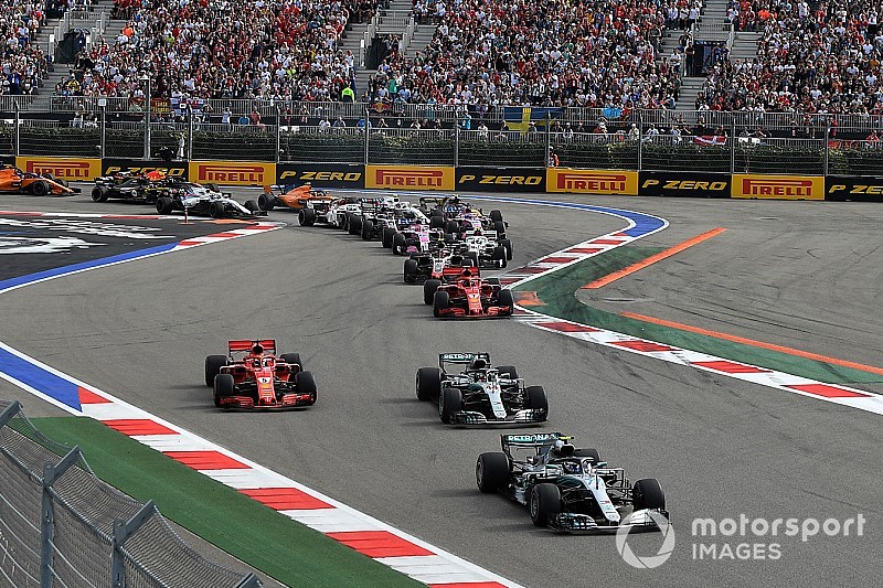 Vettel : Hamilton et Bottas "travaillent très bien ensemble"