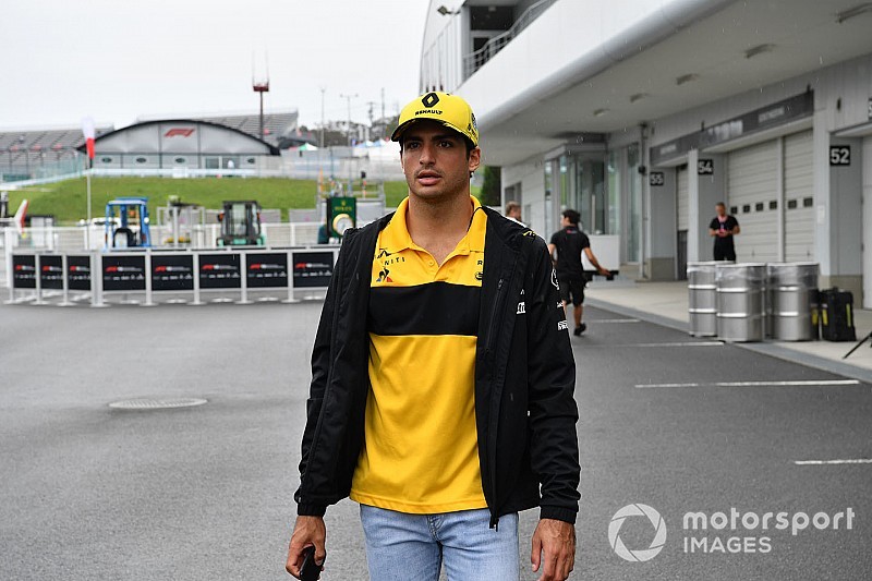 Sainz: Kockáztatnunk kell ahhoz, hogy bejussunk a Q3-ba
