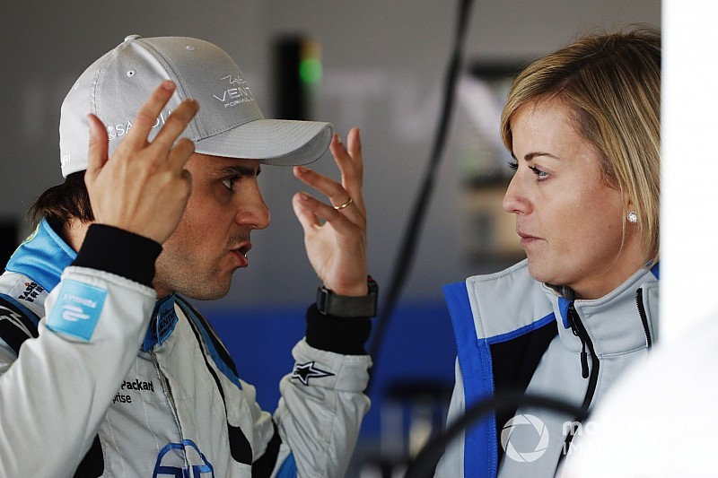 Wolff has "no doubts" about Massa, despite point-less start