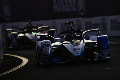 FE points leader da Costa hit with grid penalty