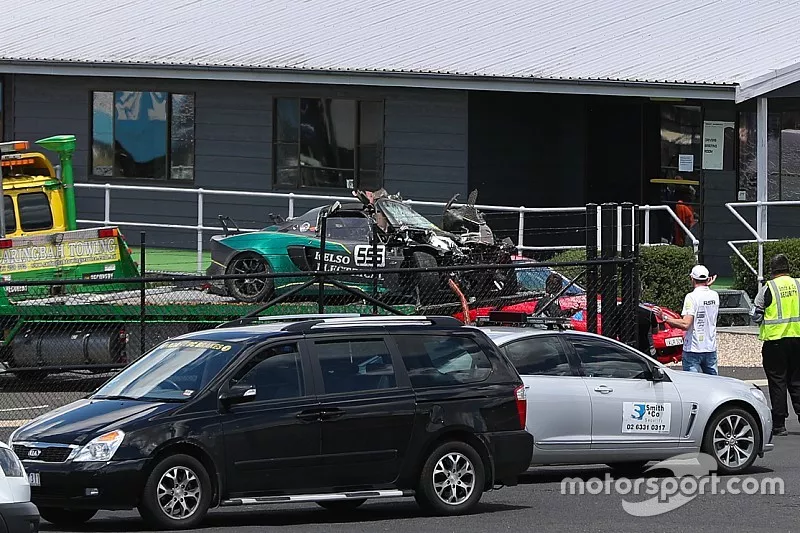 Crashed Lotus at Challenge Bathurst